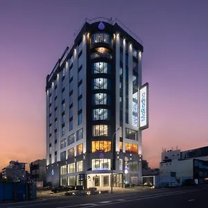 Maradha فندق